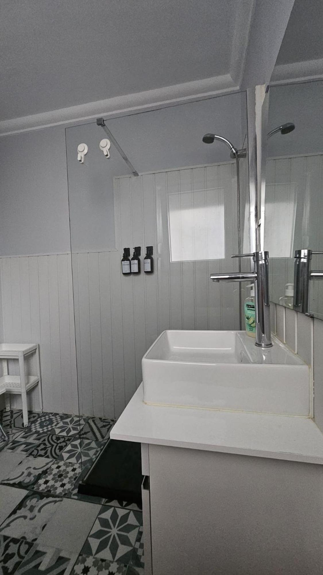 Habitacion Privada Para 3 Grande Con Balcon Lisbon Luaran gambar